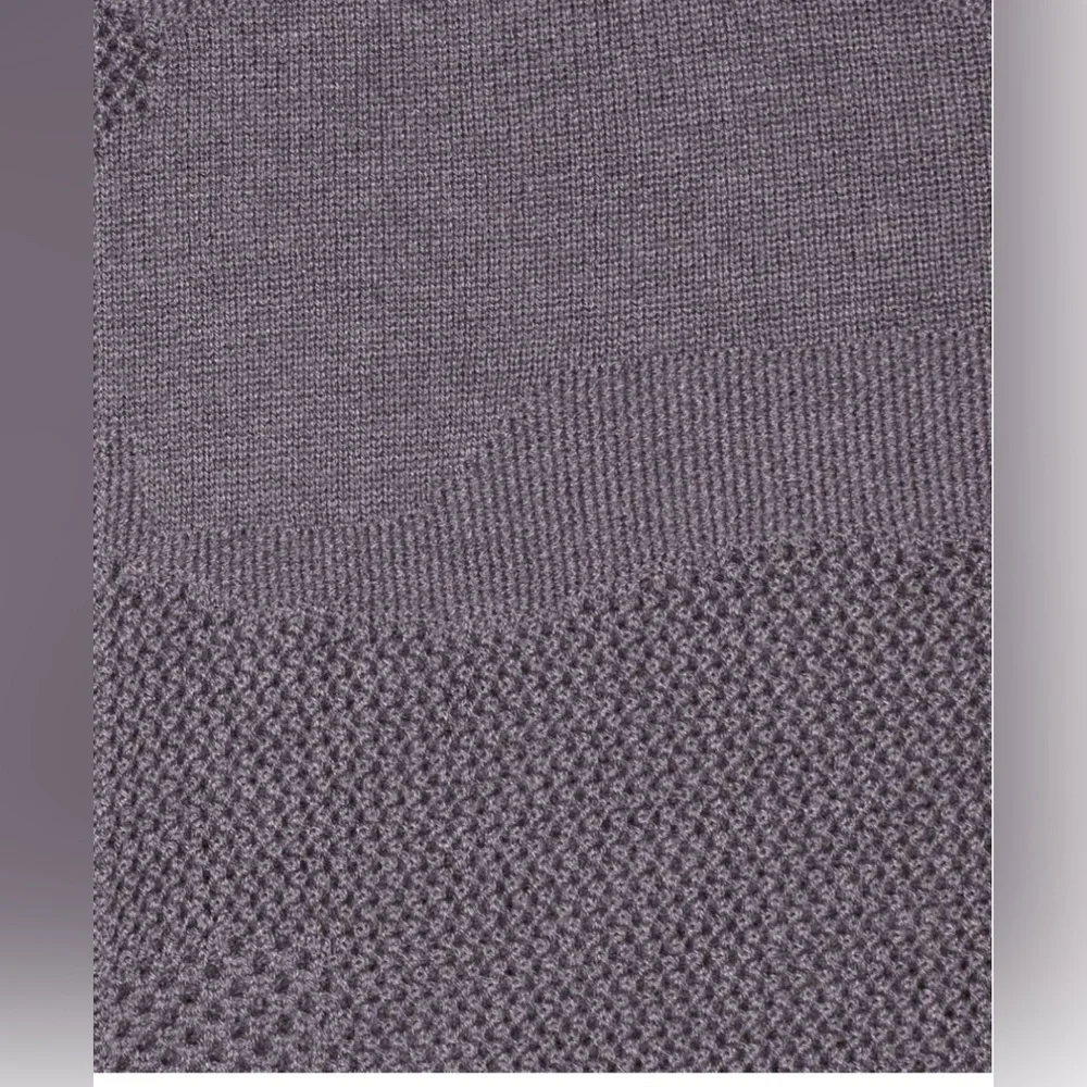 Lululemon: Women’s Find Your Light Wrap- One Size - Picture 4 of 10